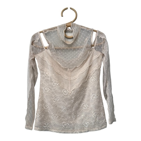 GUESS Antique Lace Funnel Neck Victorian-Style Sheer Open Shoulder Blouse Size S - Picture 3 of 14